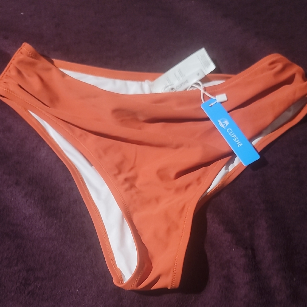 NWT Cupshe Rust Bikini Bottom Size M
